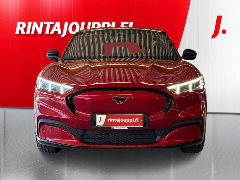 Ford Mustang Mach-E 2021 Punainen