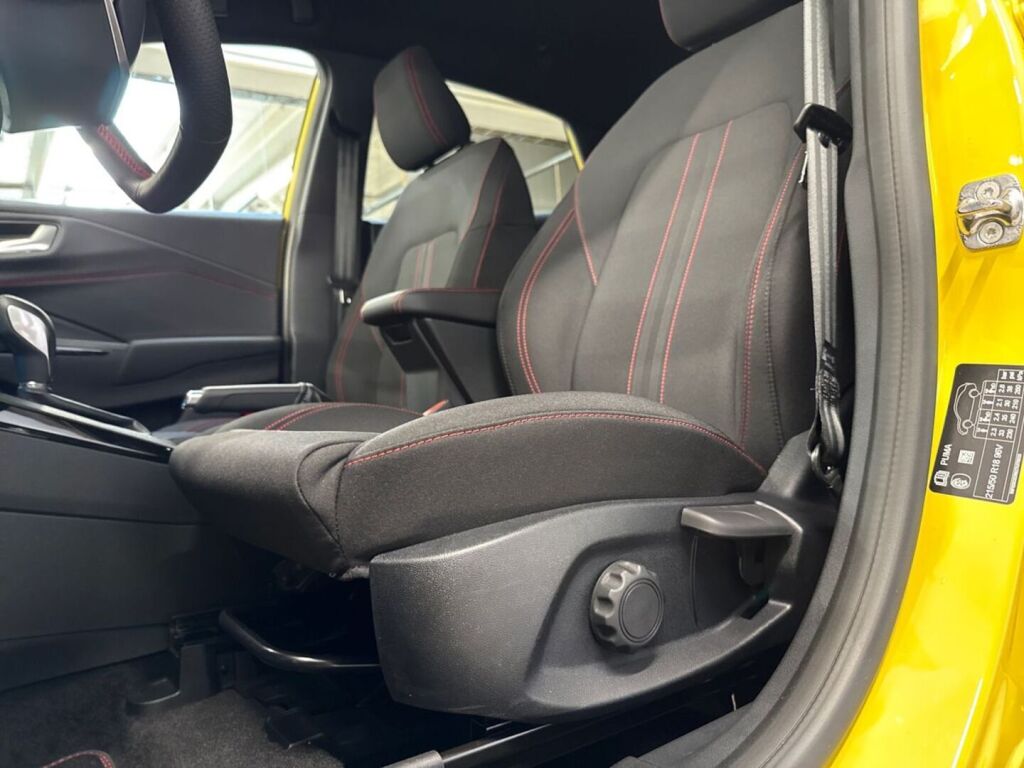 Ford Puma 2026 Keltainen