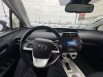 Toyota Prius 2020 Punainen