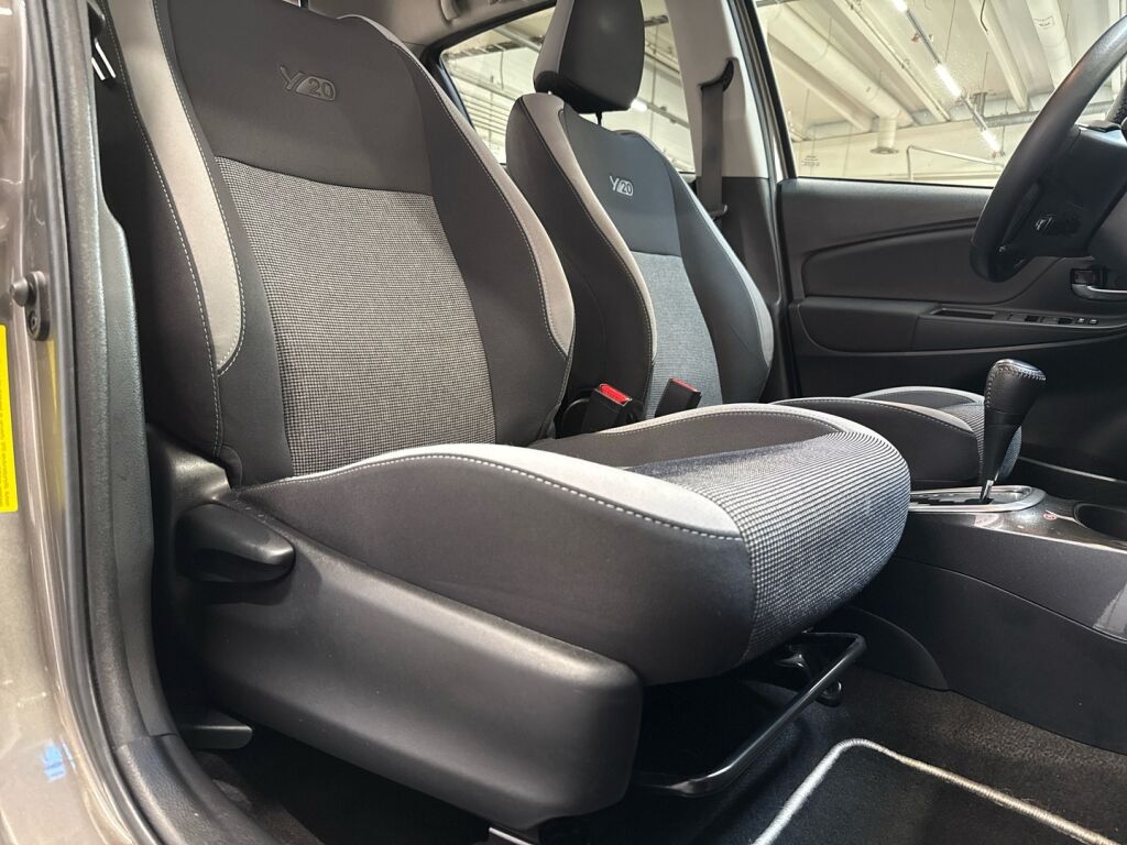 Toyota Yaris 2019 Harmaa