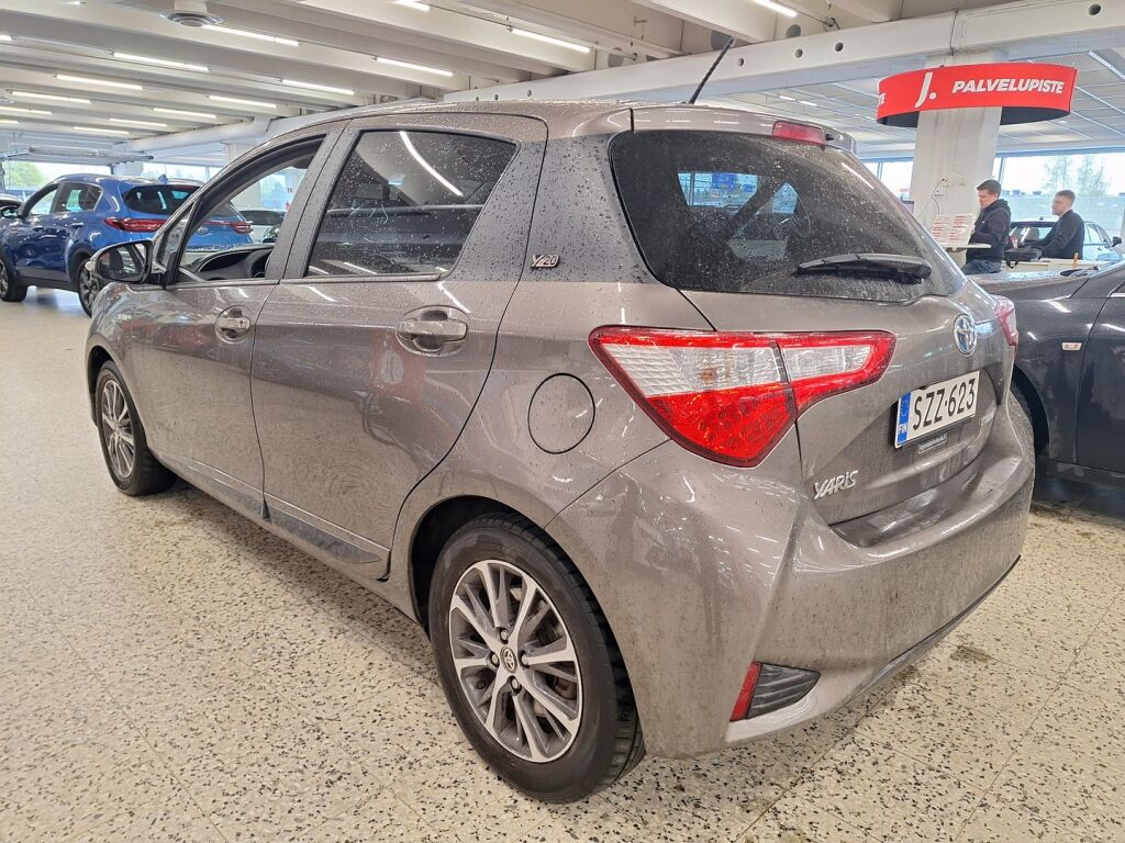 Toyota Yaris 2019 Harmaa