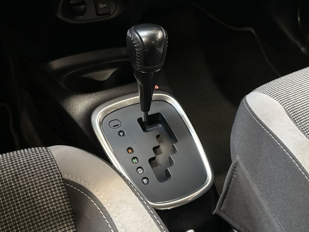 Toyota Yaris 2019 Harmaa