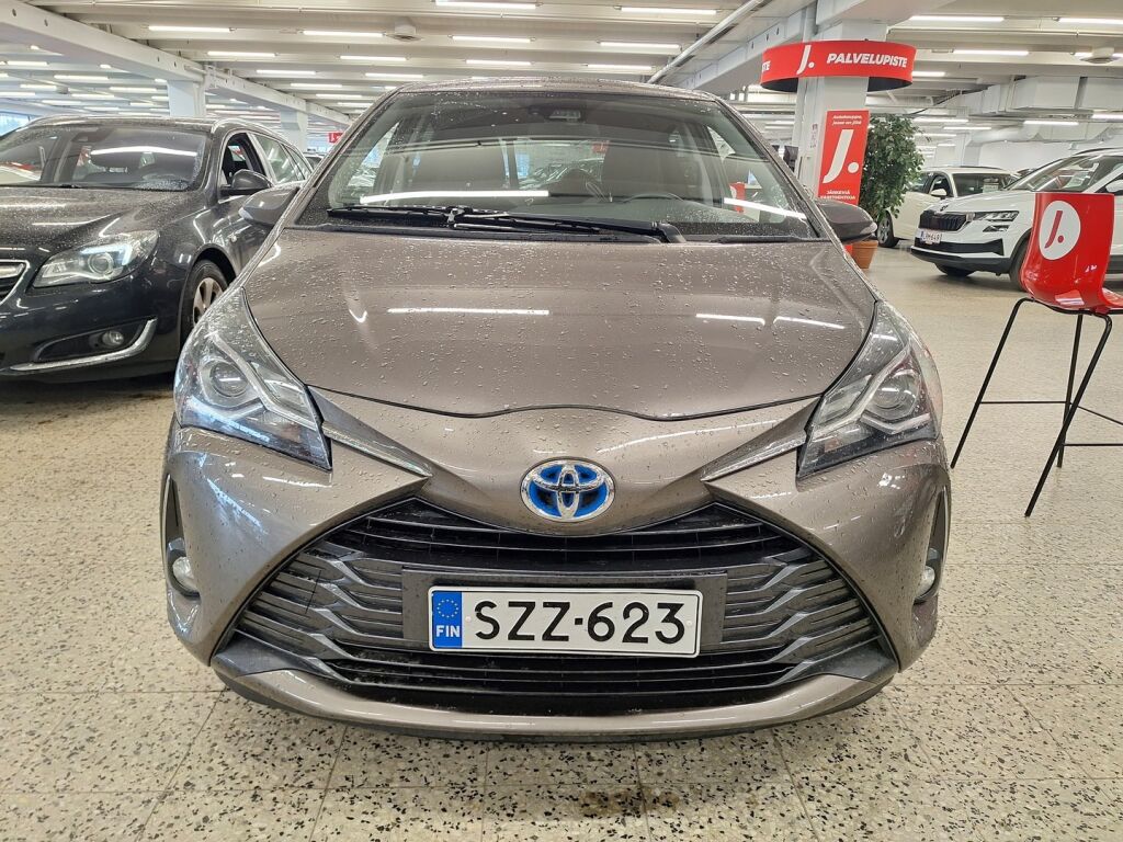 Toyota Yaris 2019 Harmaa