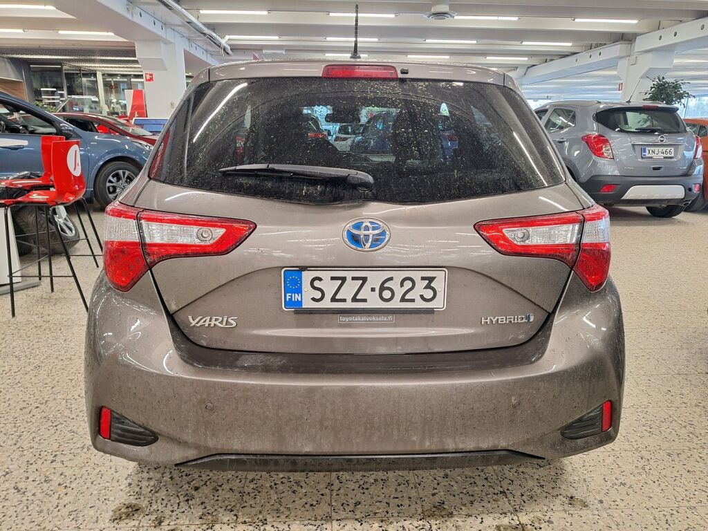 Toyota Yaris 2019 Harmaa
