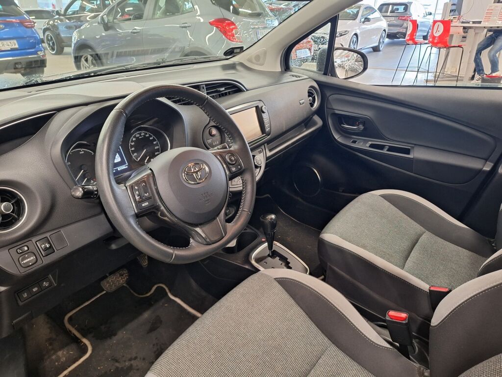 Toyota Yaris 2019 Harmaa
