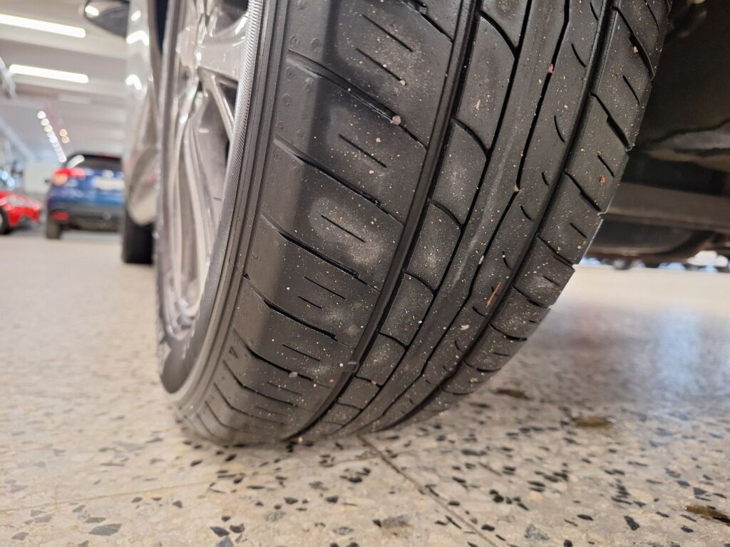 Toyota Yaris 2019 Harmaa