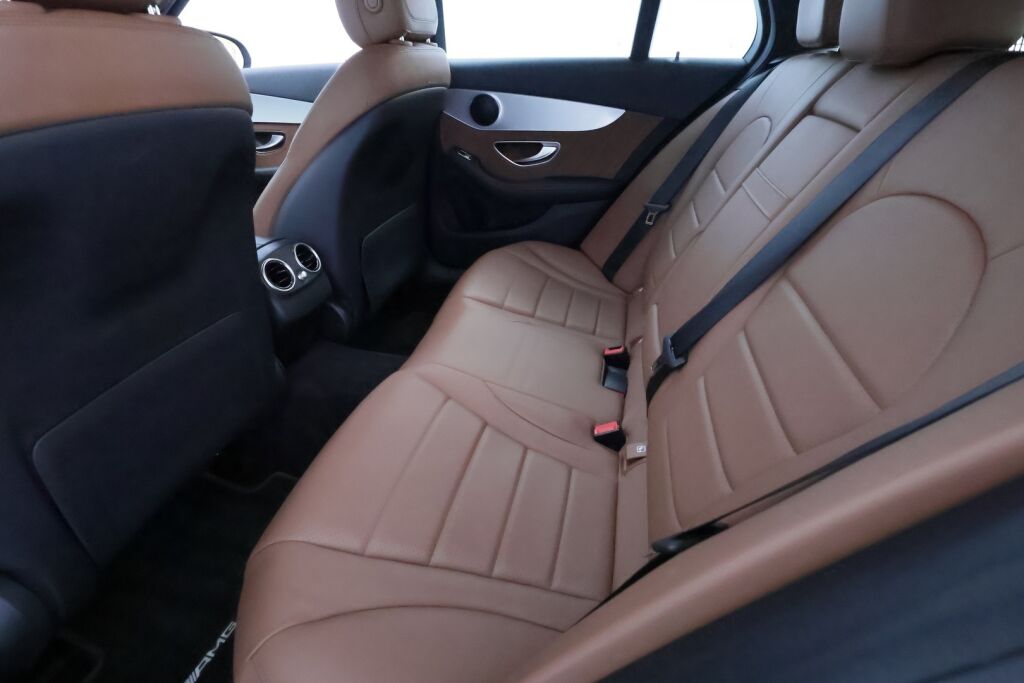 Mercedes-Benz C 2020 Musta