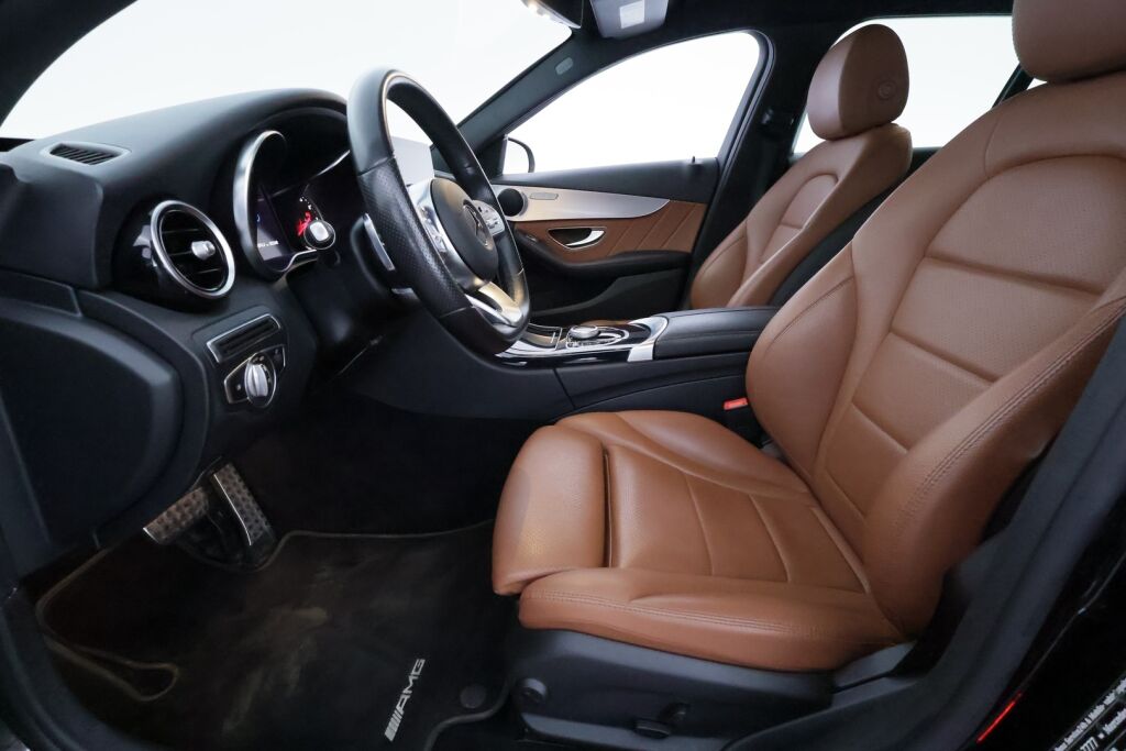 Mercedes-Benz C 2020 Musta