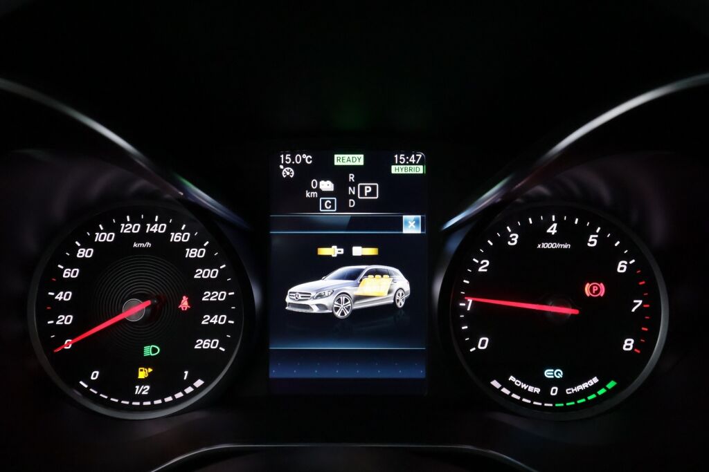 Mercedes-Benz C 2020 Musta