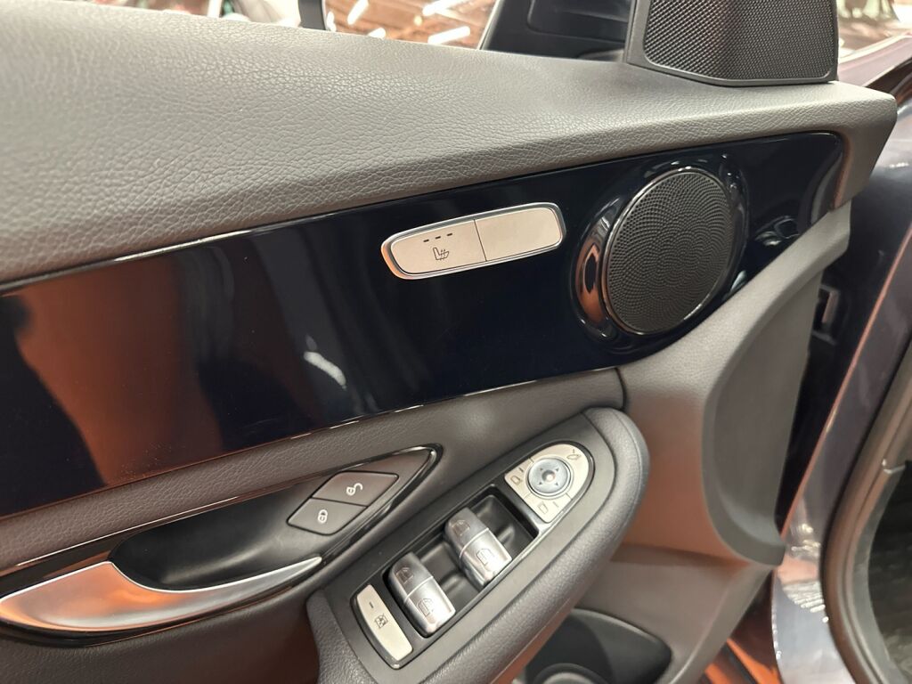 Mercedes-Benz C 2015 Harmaa