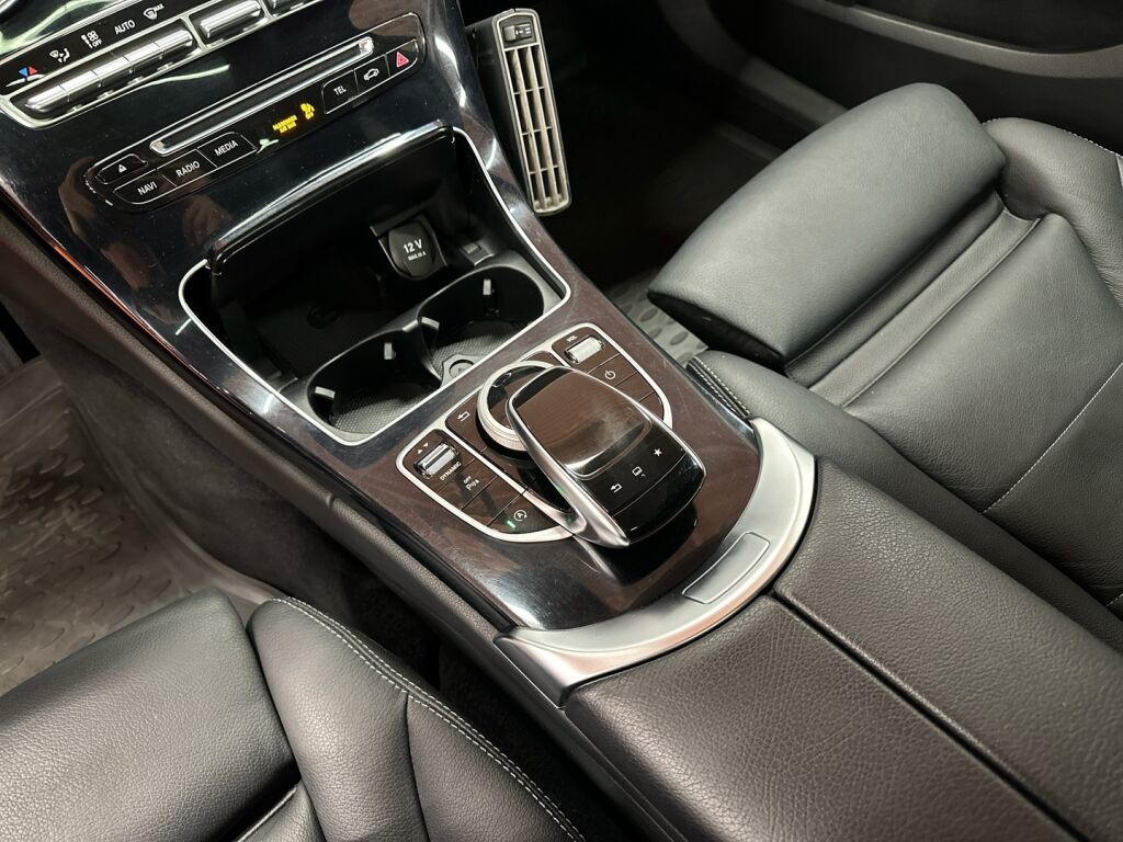 Mercedes-Benz C 2015 Harmaa