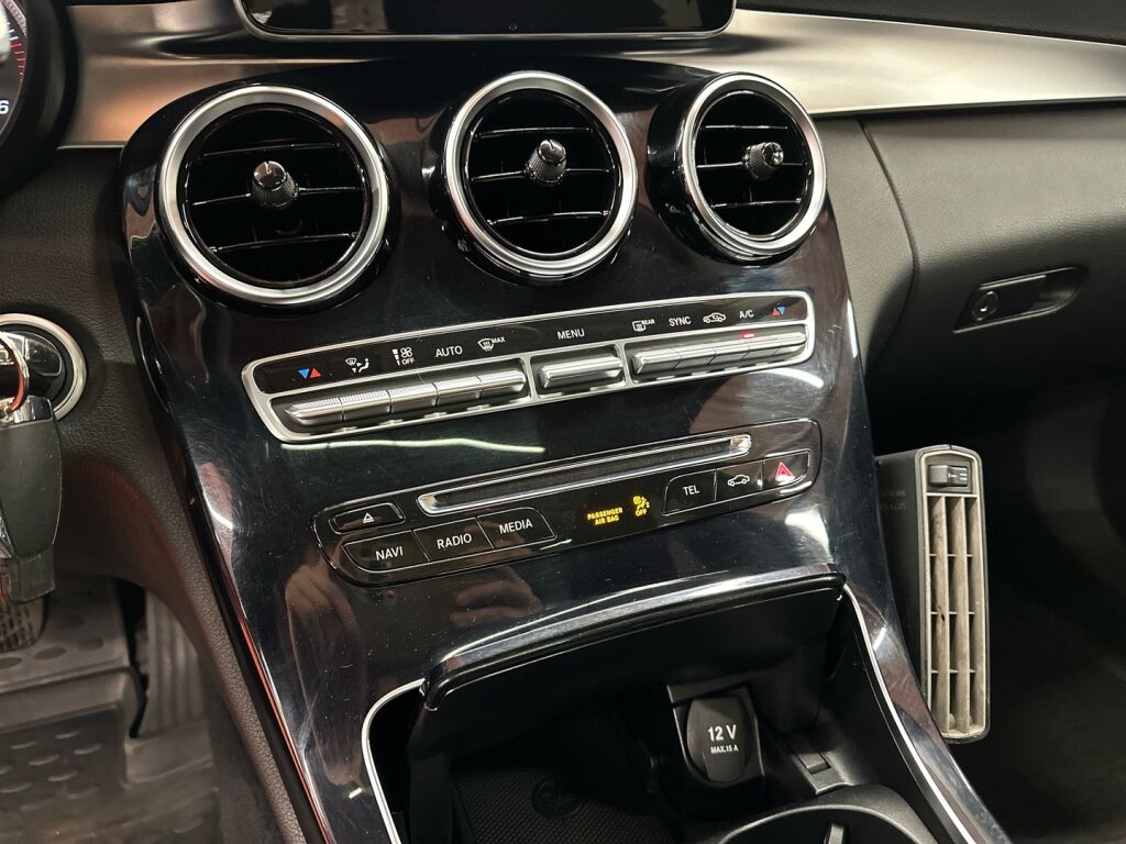 Mercedes-Benz C 2015 Harmaa