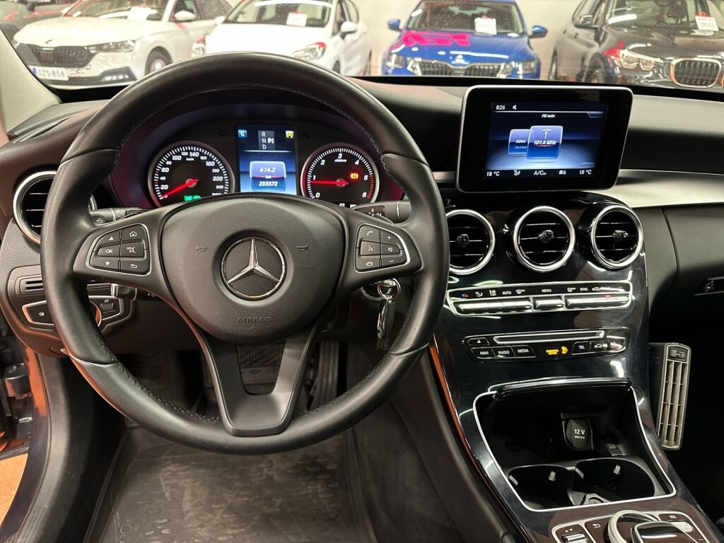 Mercedes-Benz C 2015 Harmaa