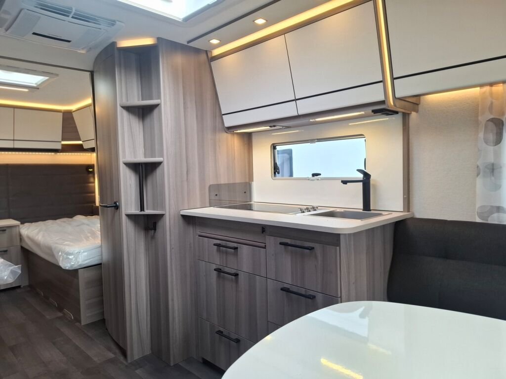 Kabe ESTATE 2026 Valkoinen