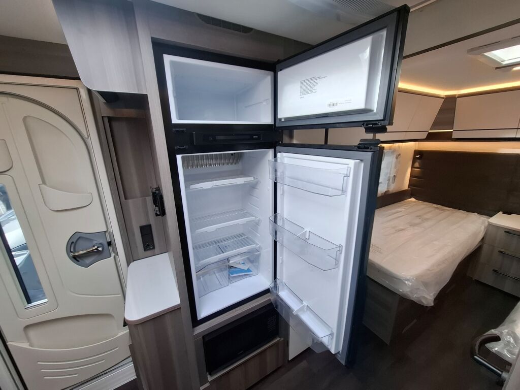 Kabe ESTATE 2026 Valkoinen