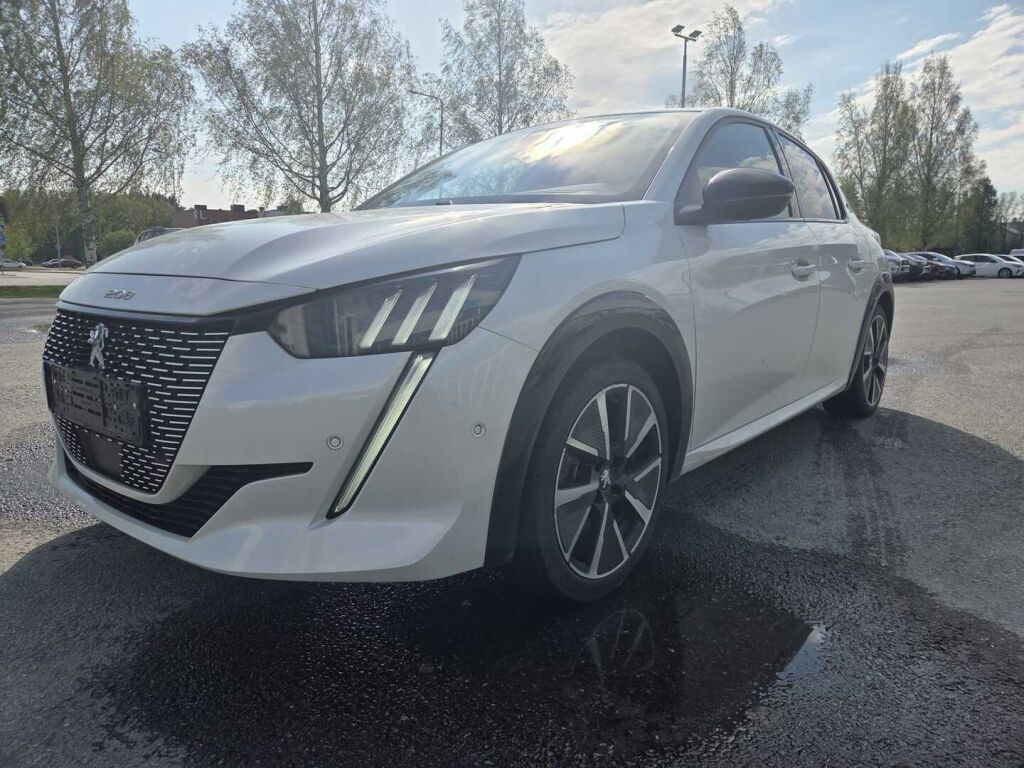Peugeot e-208 2021 Valkoinen