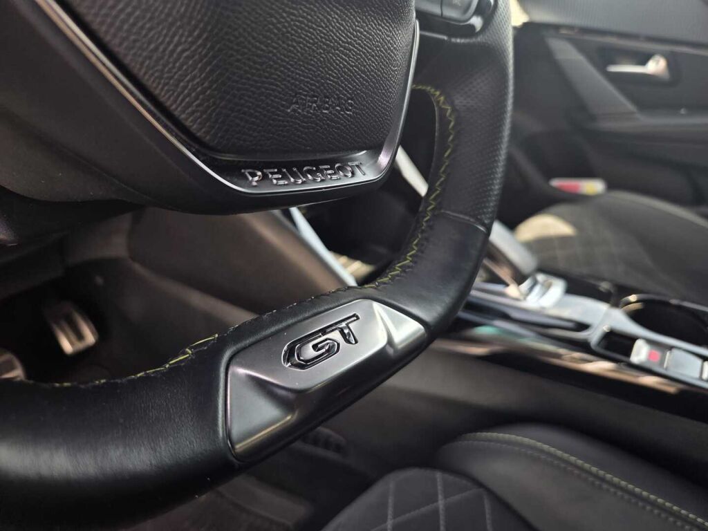 Peugeot e-208 2021 Valkoinen