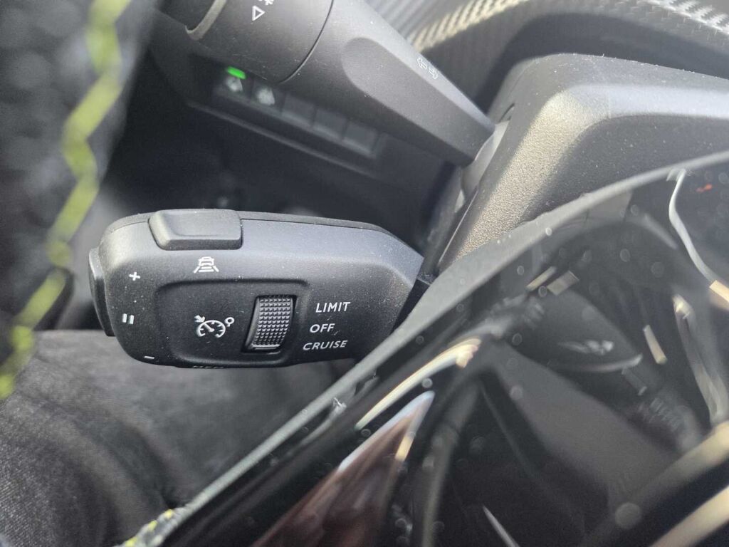 Peugeot e-208 2021 Valkoinen