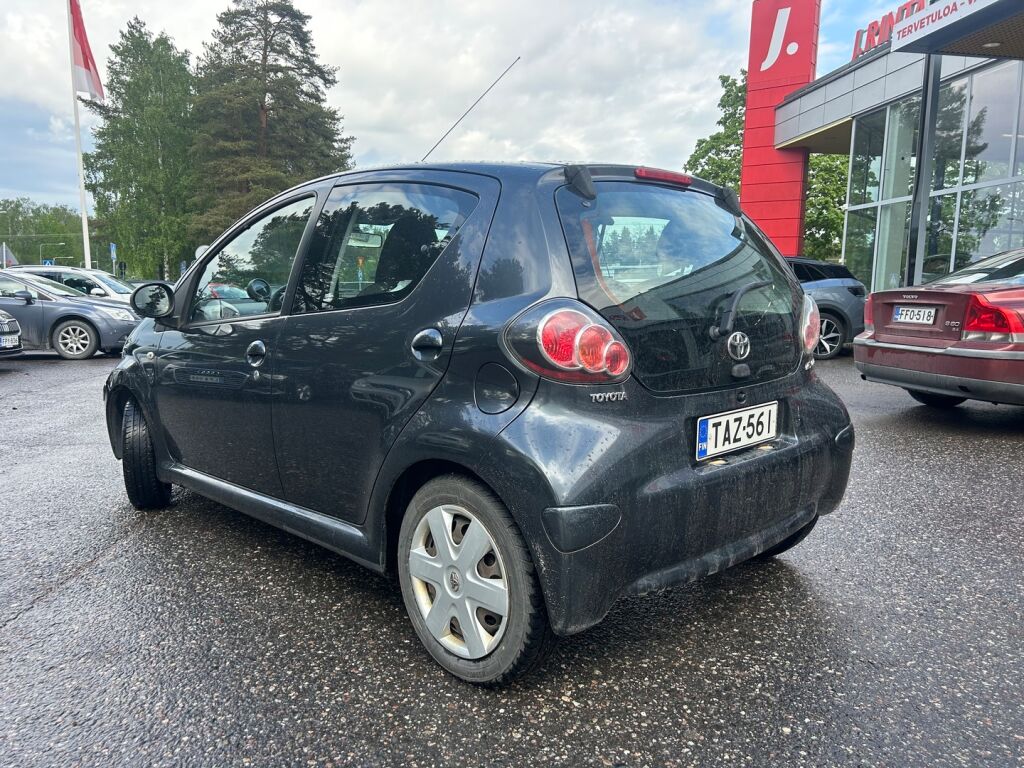 Toyota AYGO 2010 Harmaa