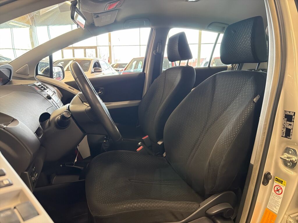 Toyota Yaris 2010 Hopea