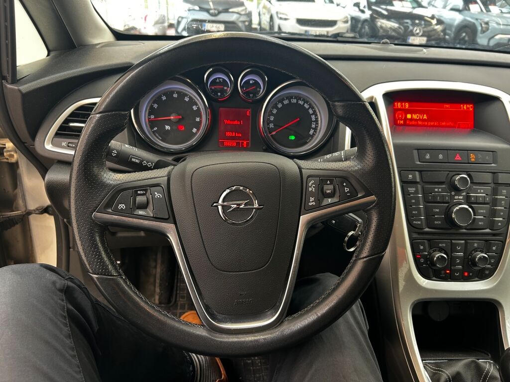 Opel Astra 2010 Ruskea (beige)