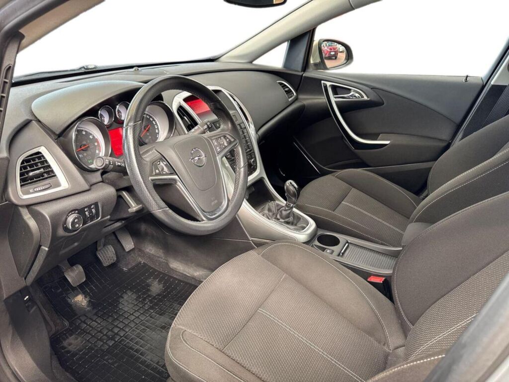 Opel Astra 2010 Ruskea (beige)