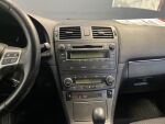 Toyota Avensis 2010 Violetti