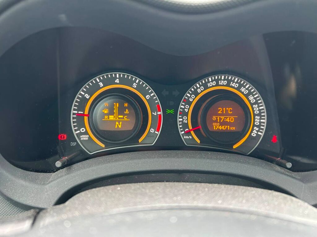 Toyota Auris 2010 Harmaa