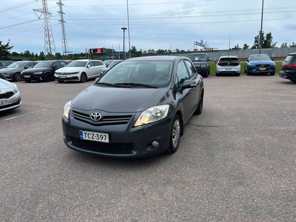 Toyota Auris 2010 Harmaa