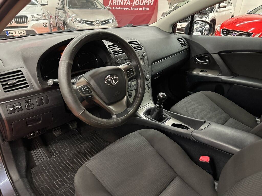 Toyota Avensis 2010 Sininen