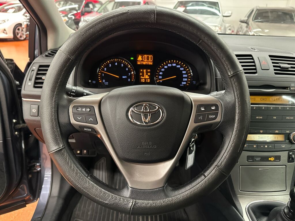 Toyota Avensis 2010 Sininen