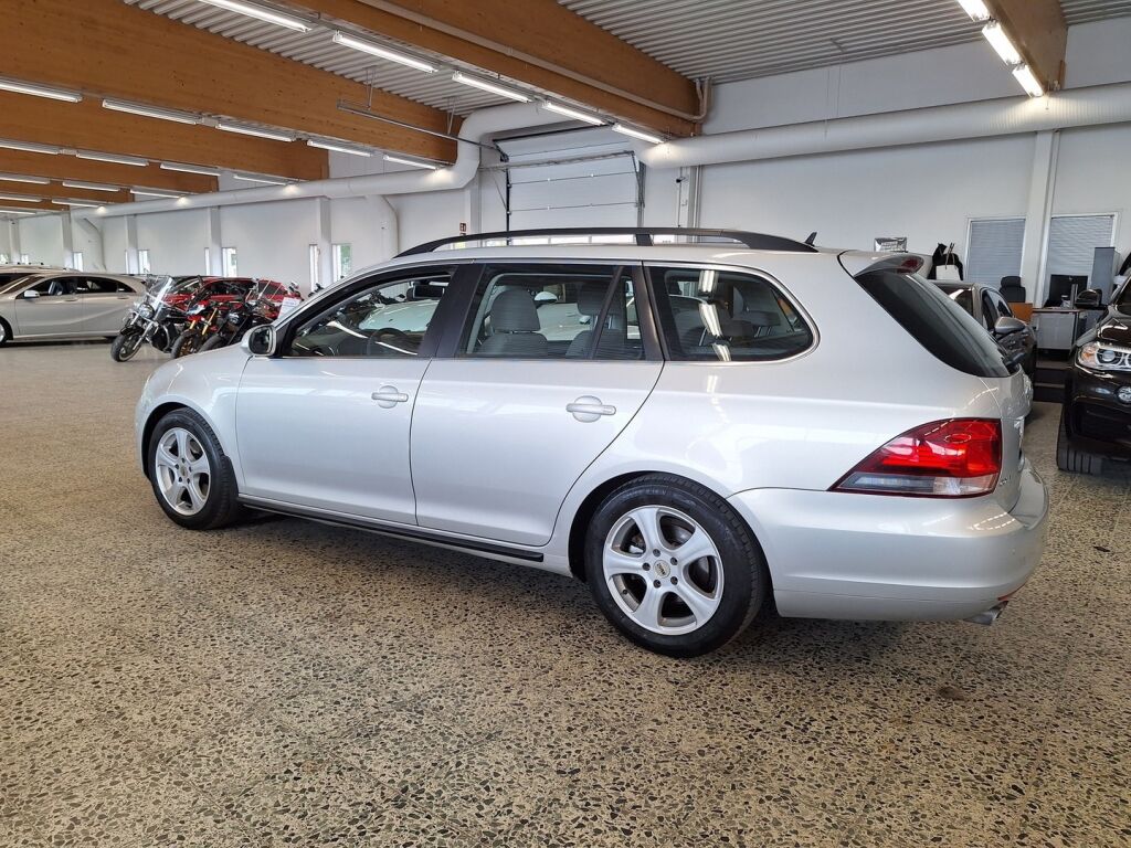 Volkswagen Golf 2010 Hopea