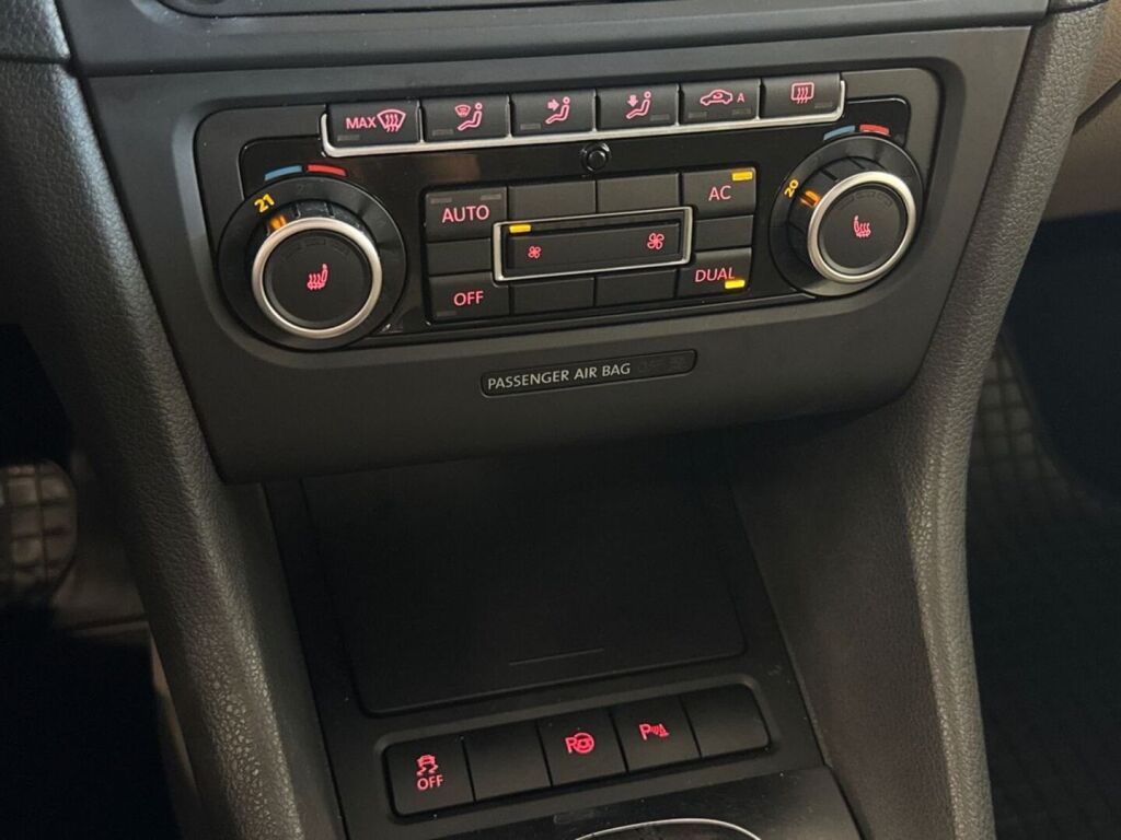 Volkswagen Golf 2010 Hopea