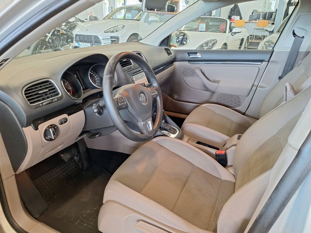 Volkswagen Golf 2010 Hopea
