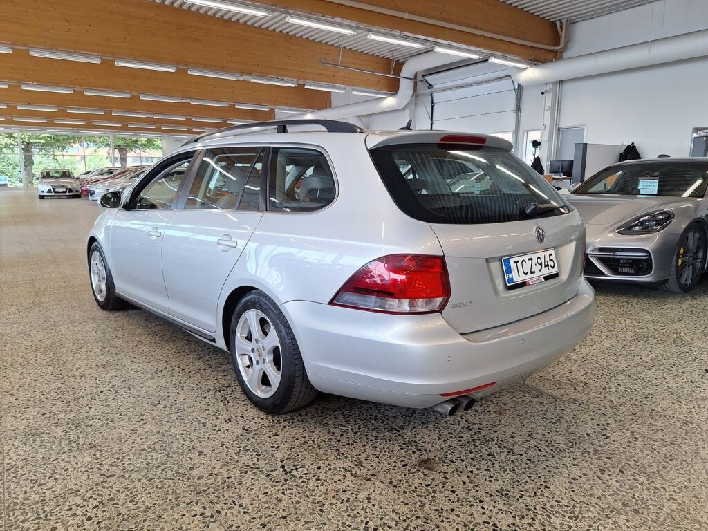 Volkswagen Golf 2010 Hopea