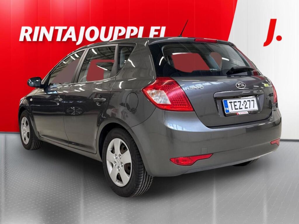 Kia Ceed 2010 Hopea