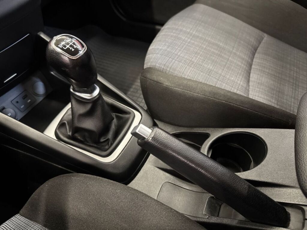 Kia Ceed 2010 Hopea