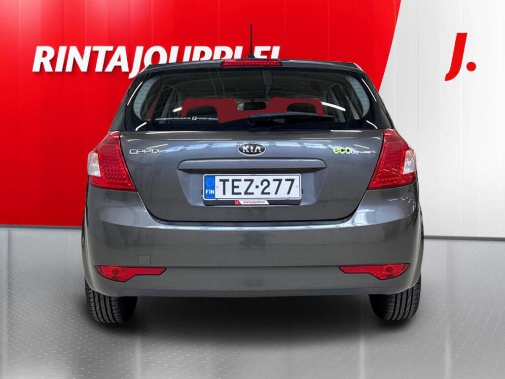 Kia Ceed 2010 Hopea