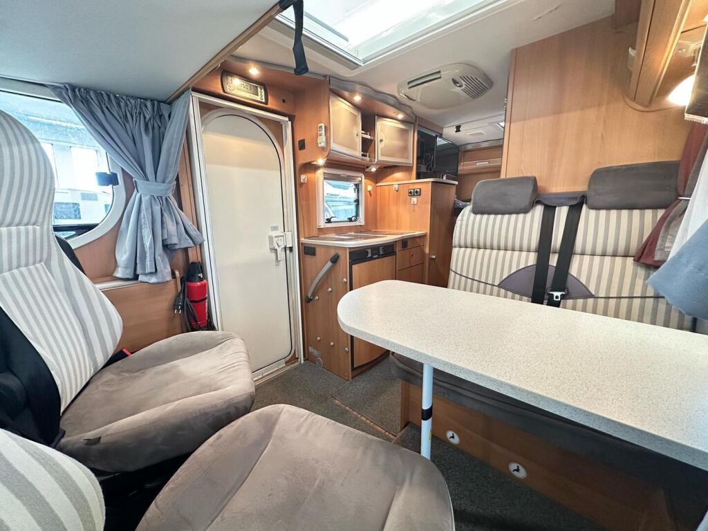 Dethleffs GLOBEBUS 2007 Valkoinen