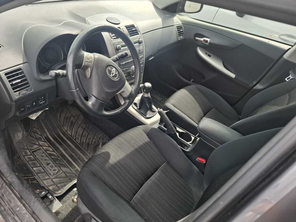 Toyota Corolla 2007 Harmaa