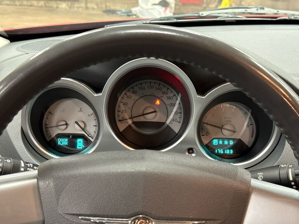 Chrysler Sebring 2009 Punainen