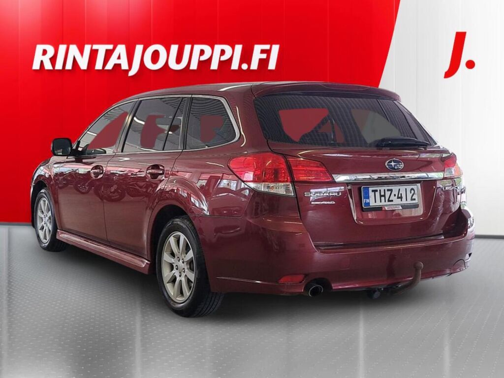 Subaru Legacy 2011 Punainen