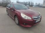 Subaru Legacy 2011 Punainen