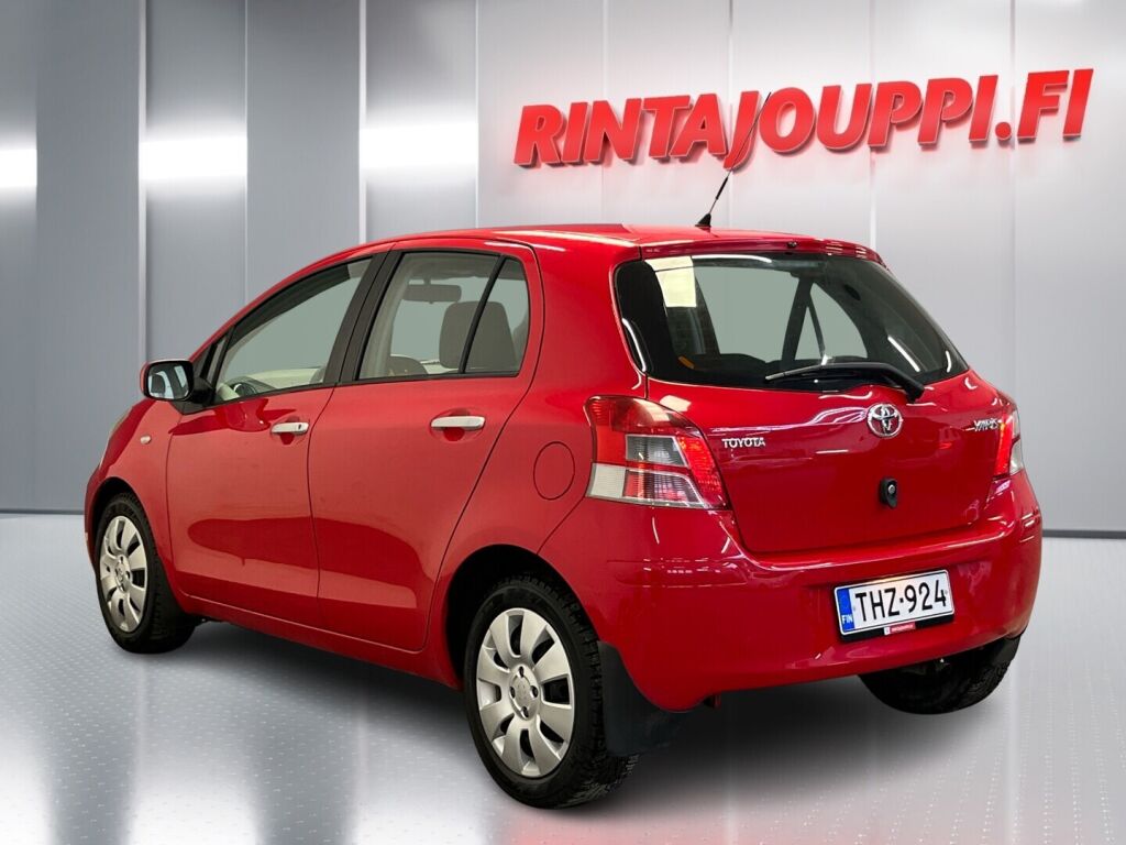 Toyota Yaris 2010 Punainen
