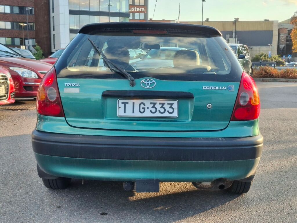 Toyota Corolla 1998 Vihreä
