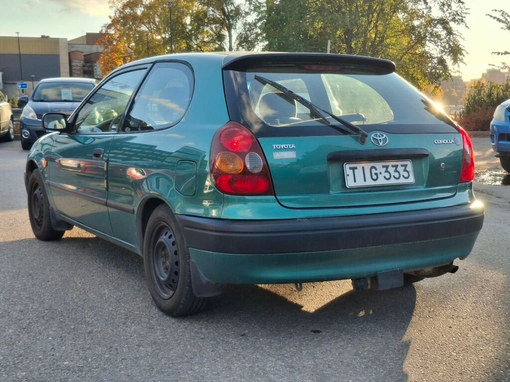Toyota Corolla 1998 Vihreä