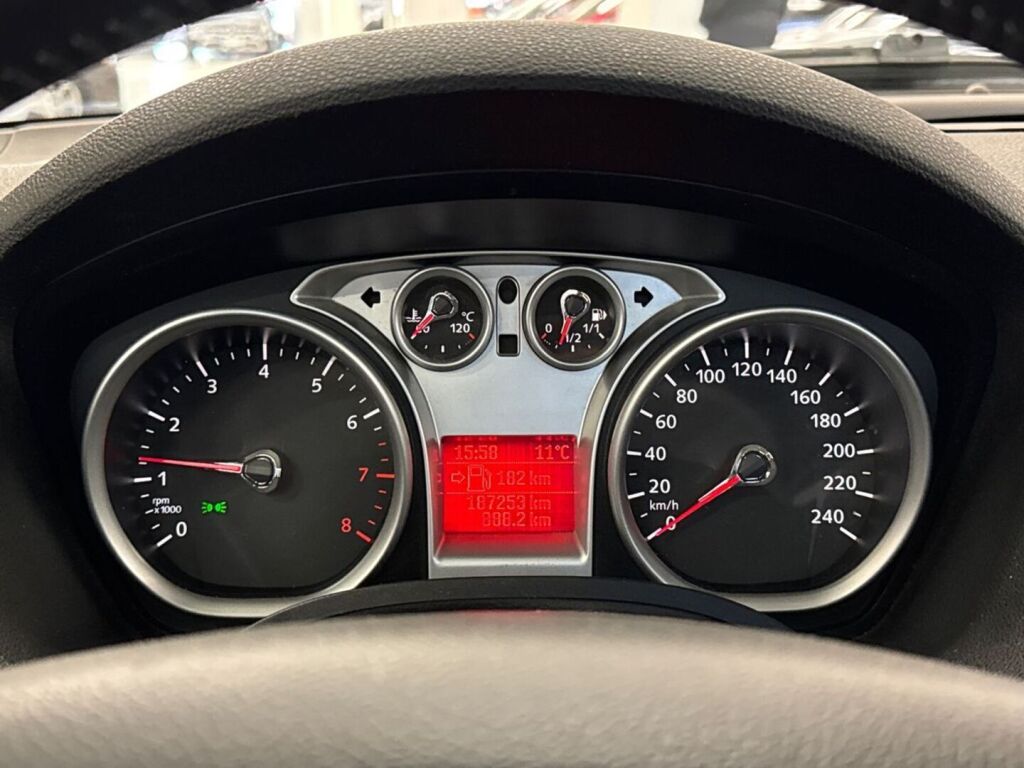 Ford C-Max 2010 Punainen