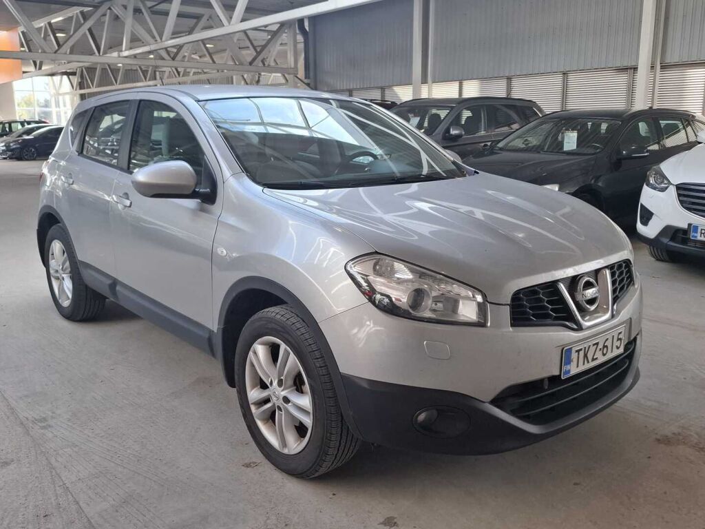 Nissan Qashqai 2010 Hopea