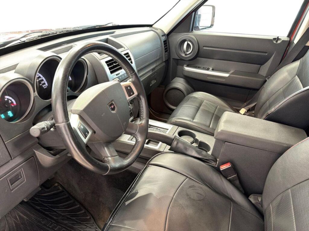 Dodge Nitro 2007 Oranssi