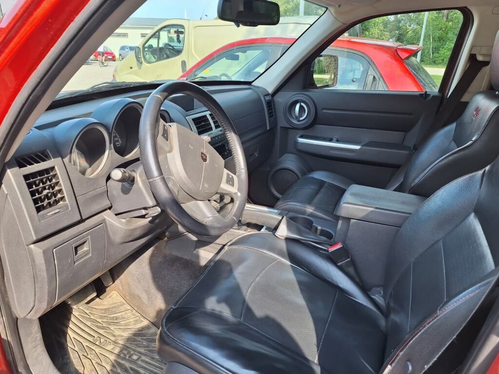 Dodge Nitro 2007 Oranssi